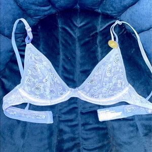 SOLD Gap Body Mesh Bra Size 32B NWOT